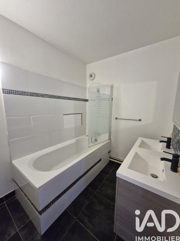 Appartement - 99 m² - 5 pièces