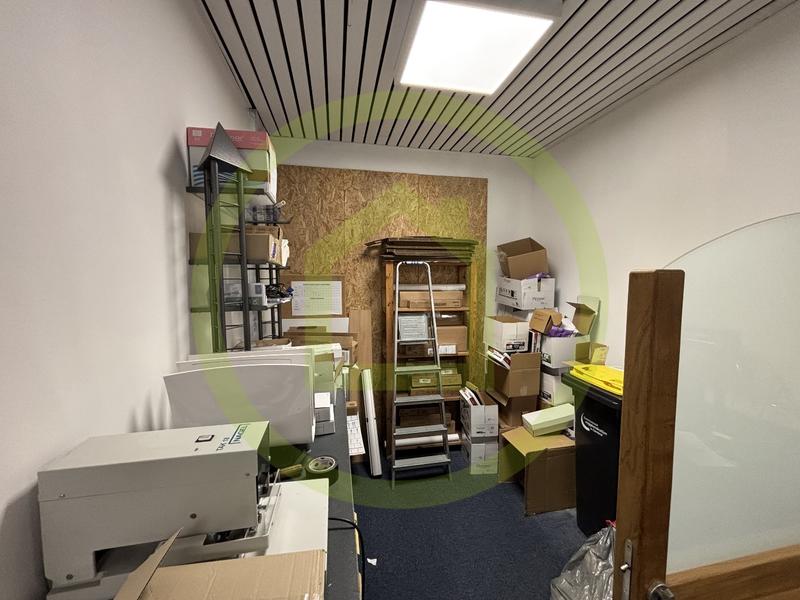 Local d'activités - 120 m² - 2 pièces