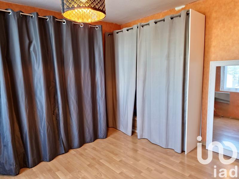 Maison - 200 m² - 8 pièces