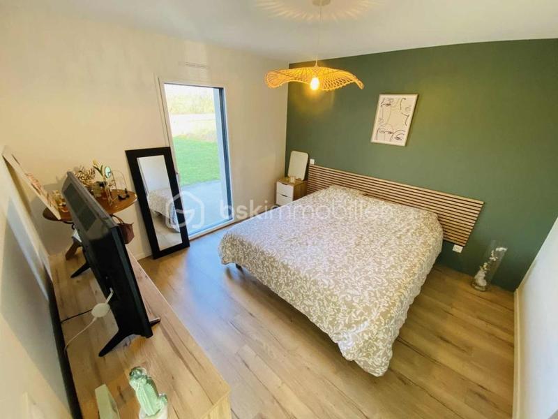 Maison traditionnelle - 137 m² - 5 pièces