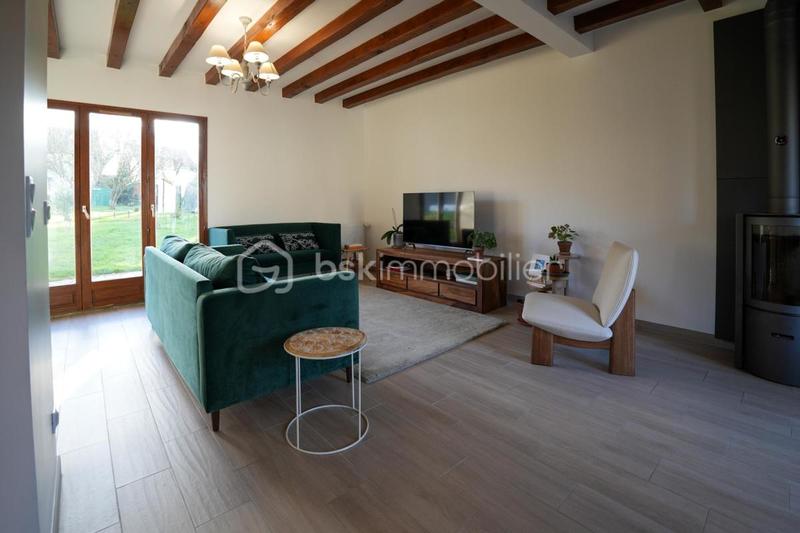 Maison traditionnelle - 153 m² - 6 pièces