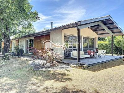 Maison - 208 m² - 5 pièces