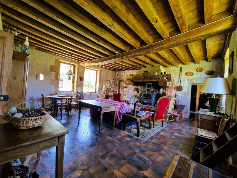 Maison - 94 m² - 5 pièces