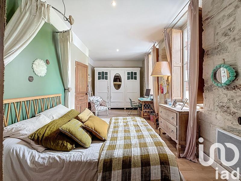 Maison - 272 m² - 7 pièces