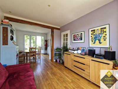 Maison - 94 m² - 5 pièces