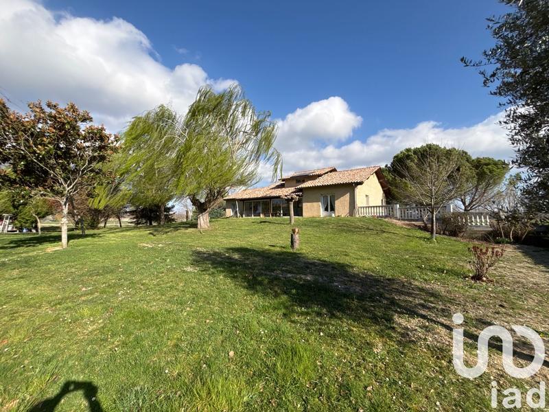 Maison - 210 m² - 5 pièces