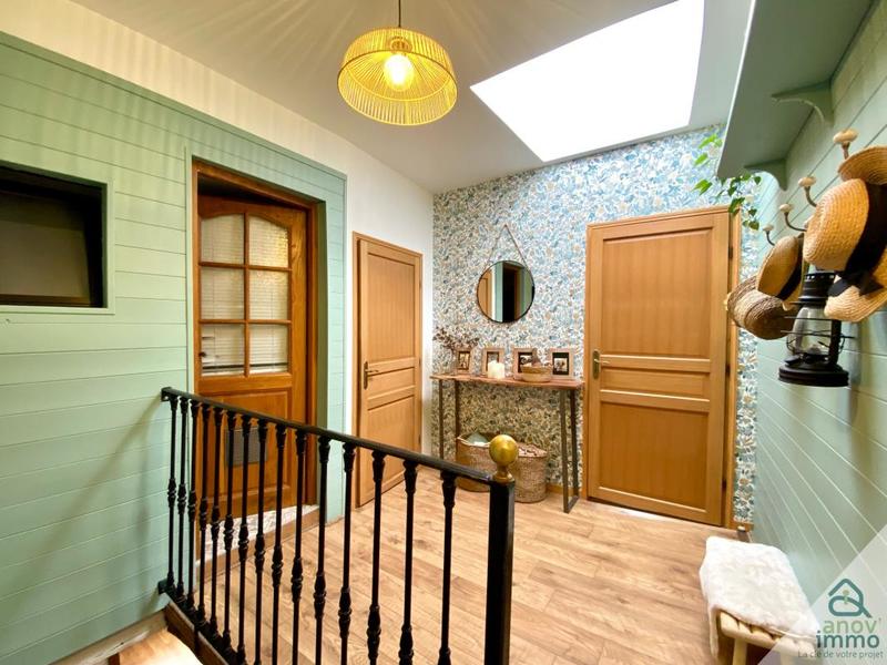 Propriété - 216 m² - 8 pièces