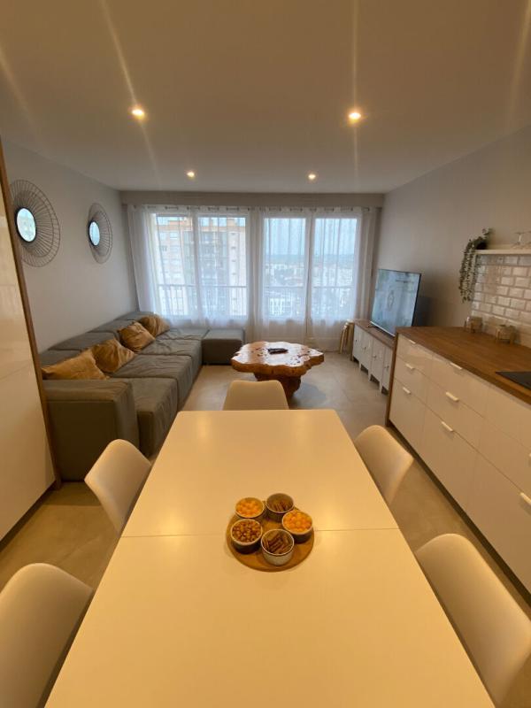 Appartement - 92 m² - 4 pièces