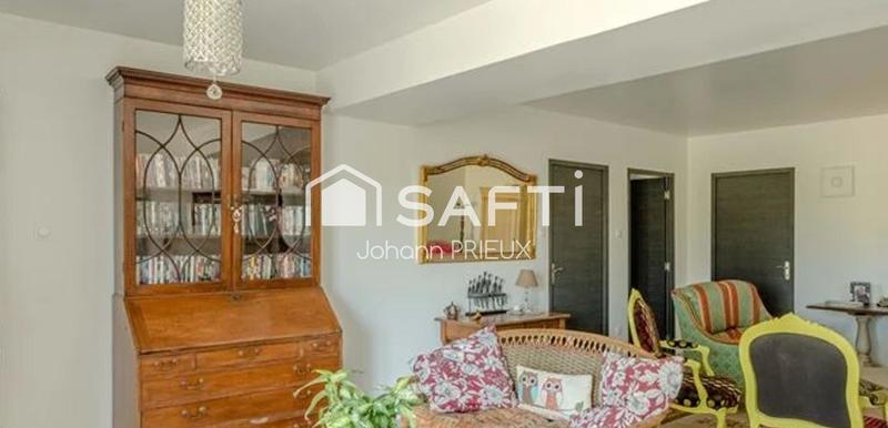 Maison - 275 m² - 9 pièces