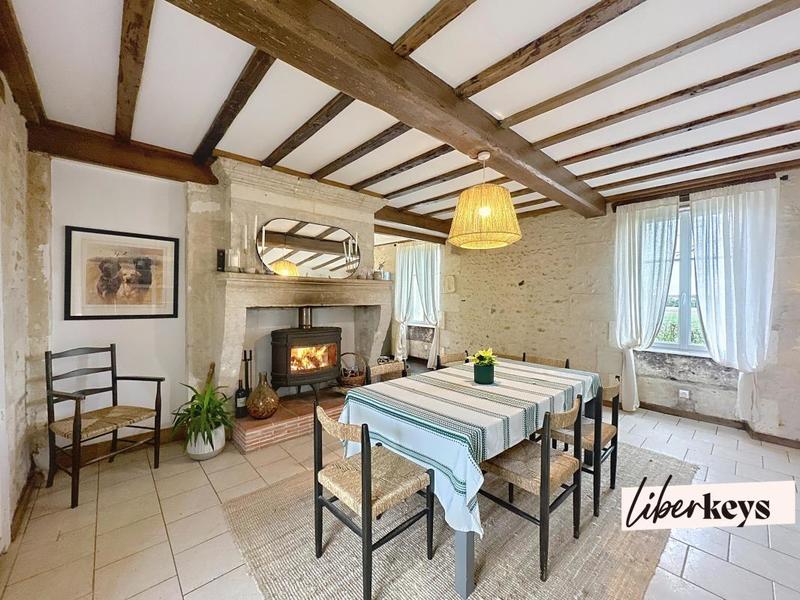 Propriété - 212 m² - 9 pièces