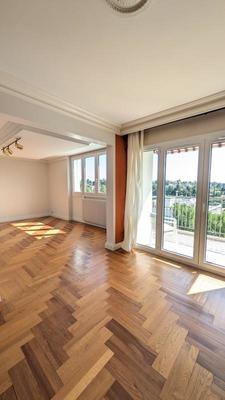 Appartement - 82 m² - 3 pièces