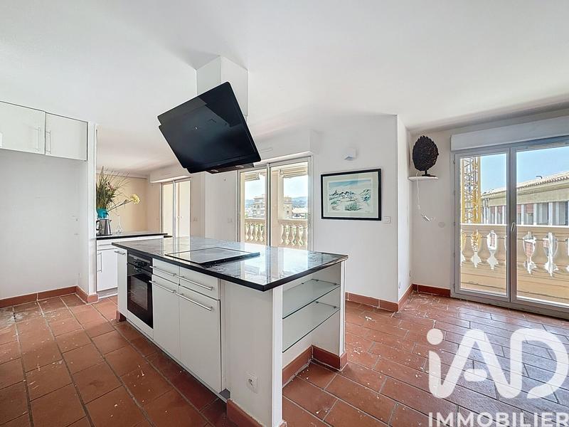 Appartement - 98 m² - 3 pièces