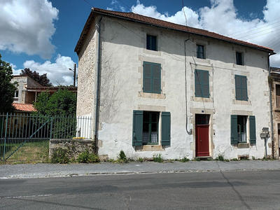 Maison - 201 m² - 8 pièces