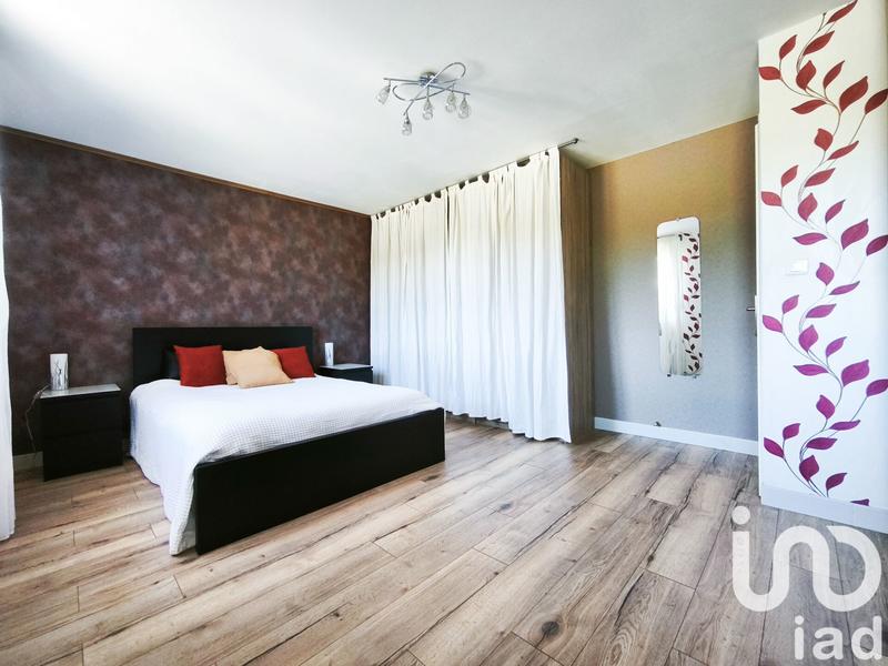 Maison - 194 m² - 8 pièces