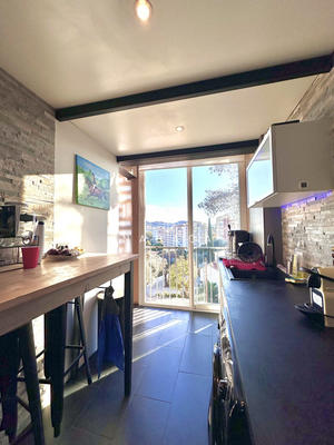 Appartement - 61 m² - 3 pièces