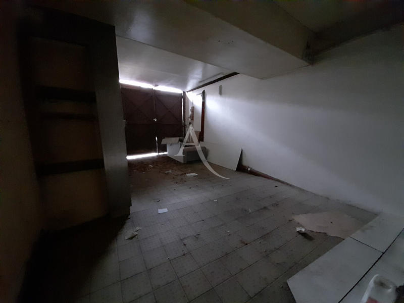 Local commercial - 206 m²