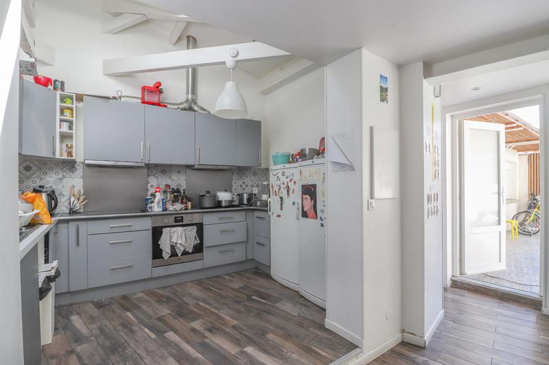 Maison - 185 m² - 13 pièces