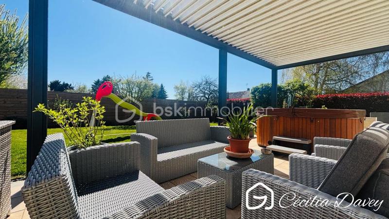 Villa - 225 m² - 8 pièces