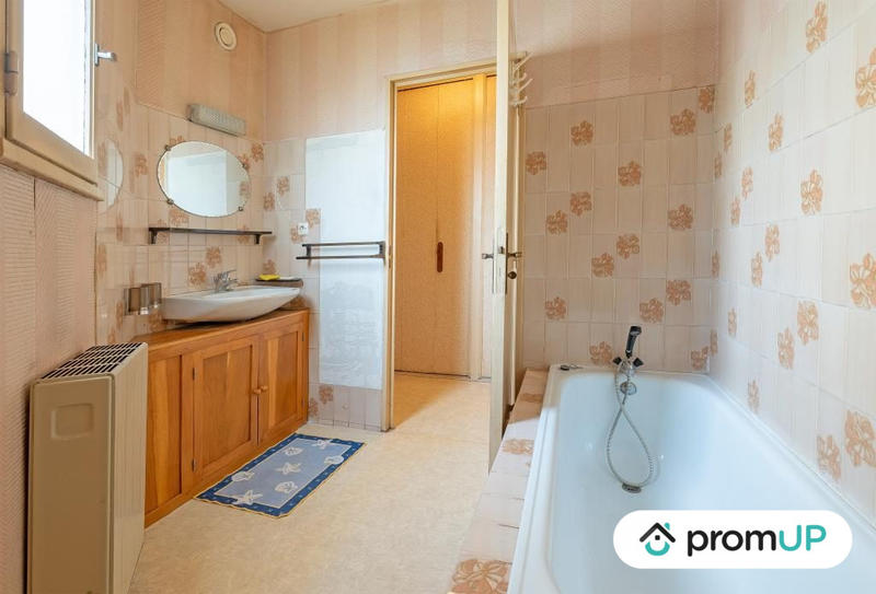 Appartement - 90 m² - 5 pièces