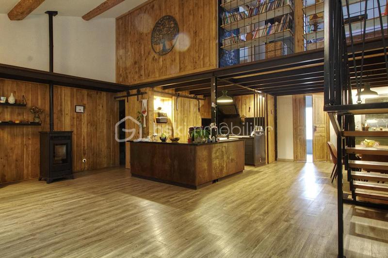 Immeuble - 368 m² - 9 pièces