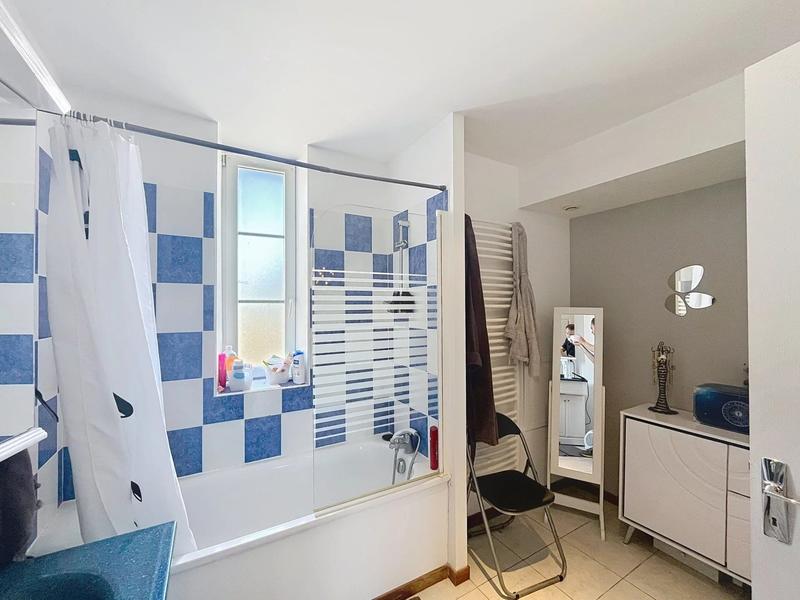 Immeuble - 311 m² - 12 pièces