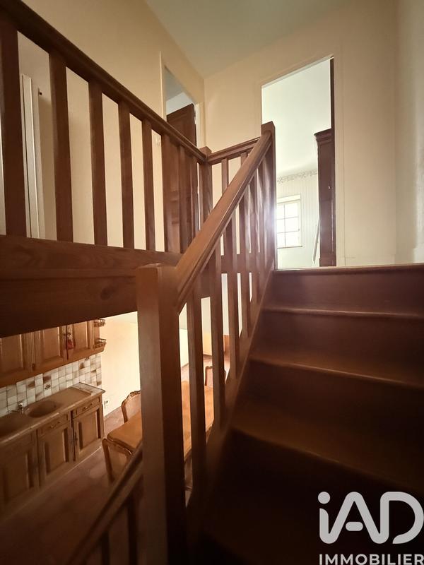 Maison - 230 m² - 7 pièces