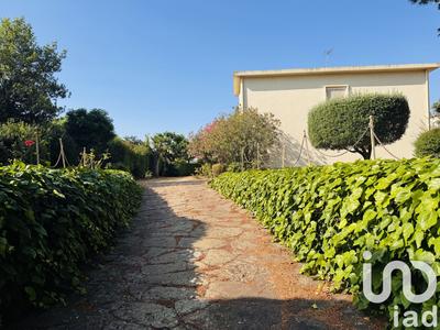 Maison - 188 m² - 8 pièces