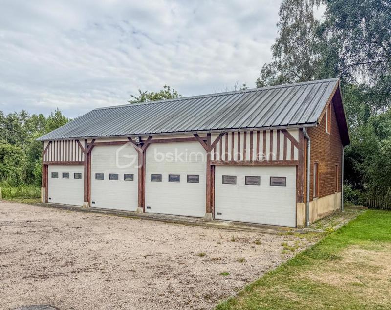 Propriété - 167 m² - 6 pièces