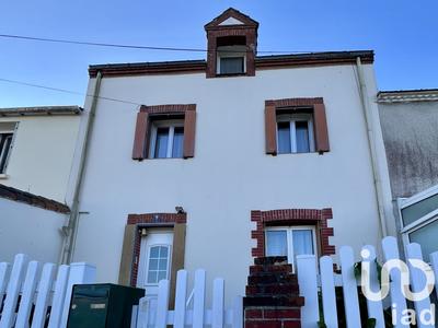 Maison de village - 80 m² - 4 pièces