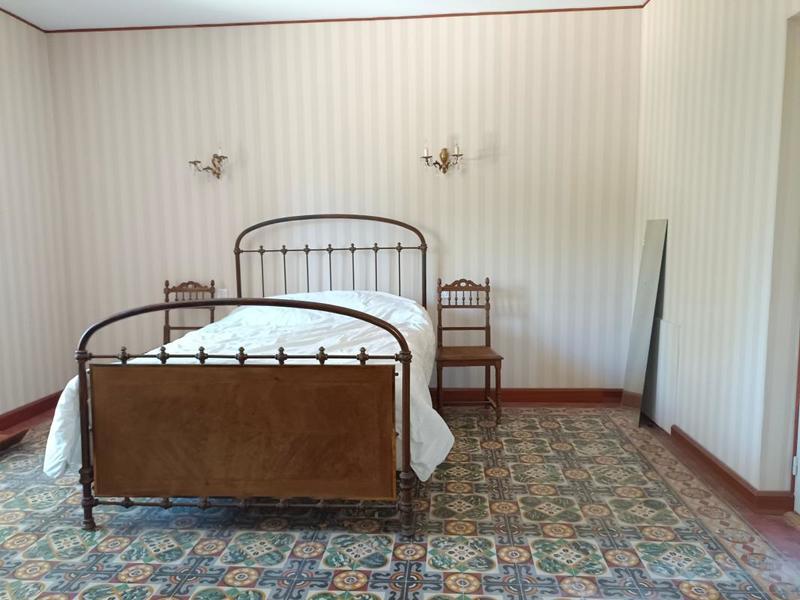 Maison - 287 m² - 8 pièces