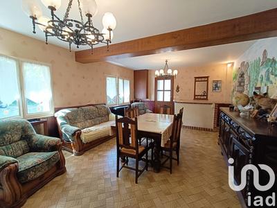 Maison - 152 m² - 7 pièces