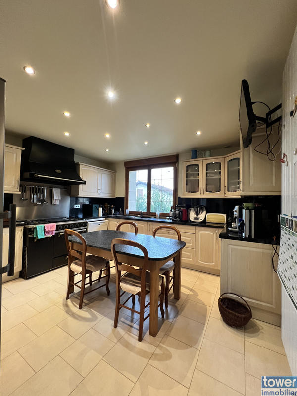 Maison - 156 m² - 6 pièces