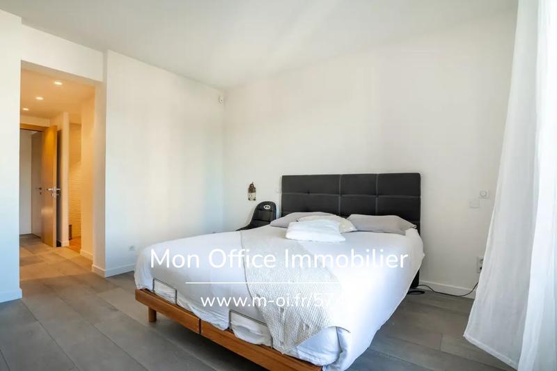 Appartement - 121 m² - 4 pièces