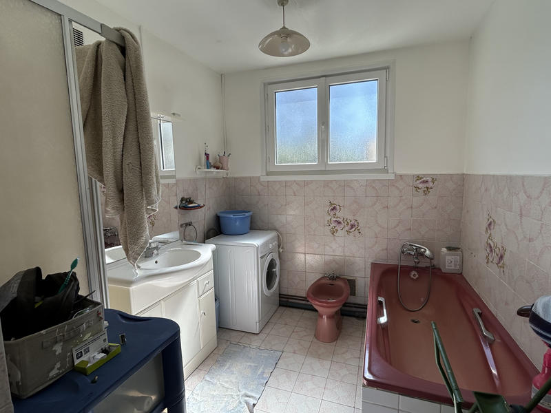 Maison - 90 m² - 5 pièces