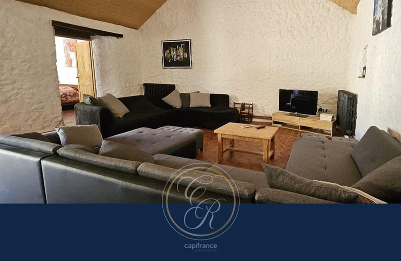 Propriété - 409 m² - 16 pièces