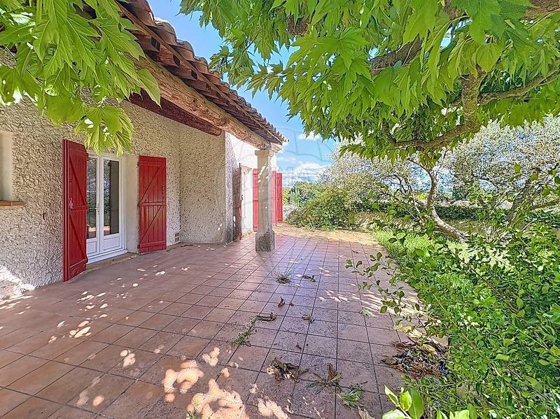 Maison - 176 m² - 7 pièces