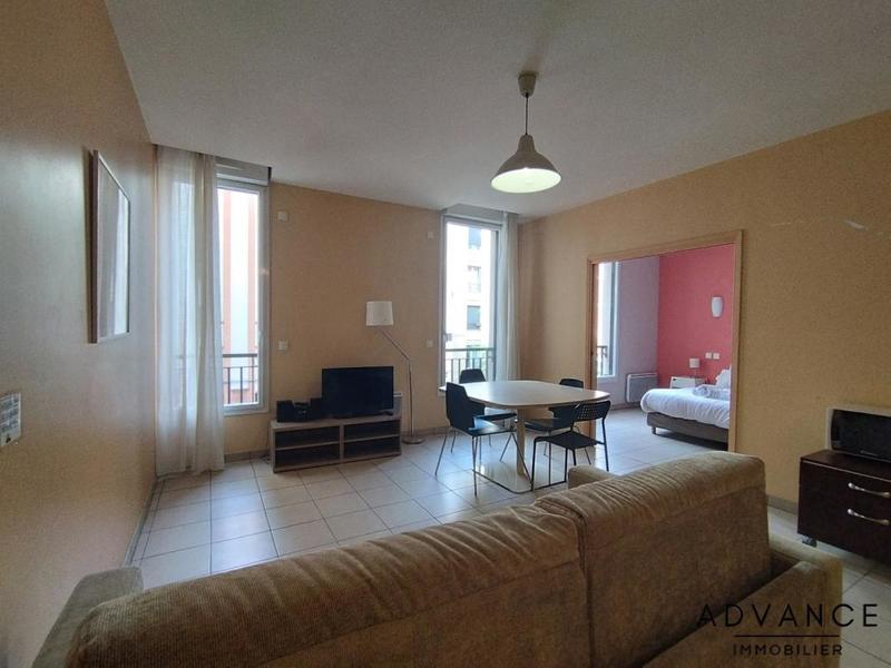 Appartement - 45 m² - 2 pièces