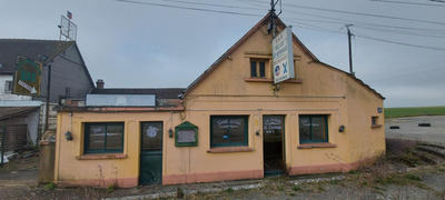 Maison - 240 m² - 11 pièces