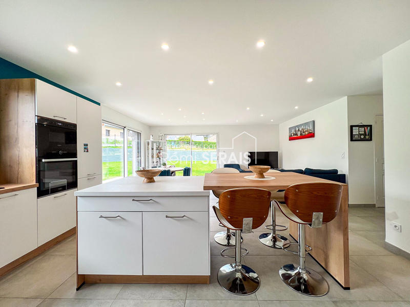 Maison - 101 m² - 5 pièces