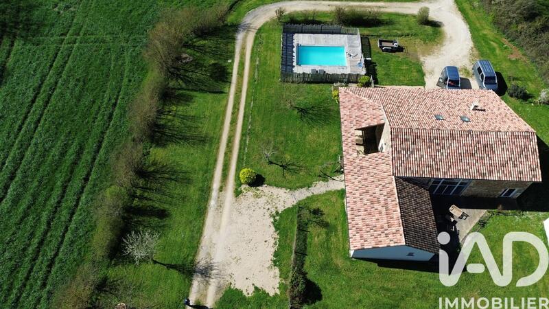 Maison de campagne - 204 m² - 11 pièces