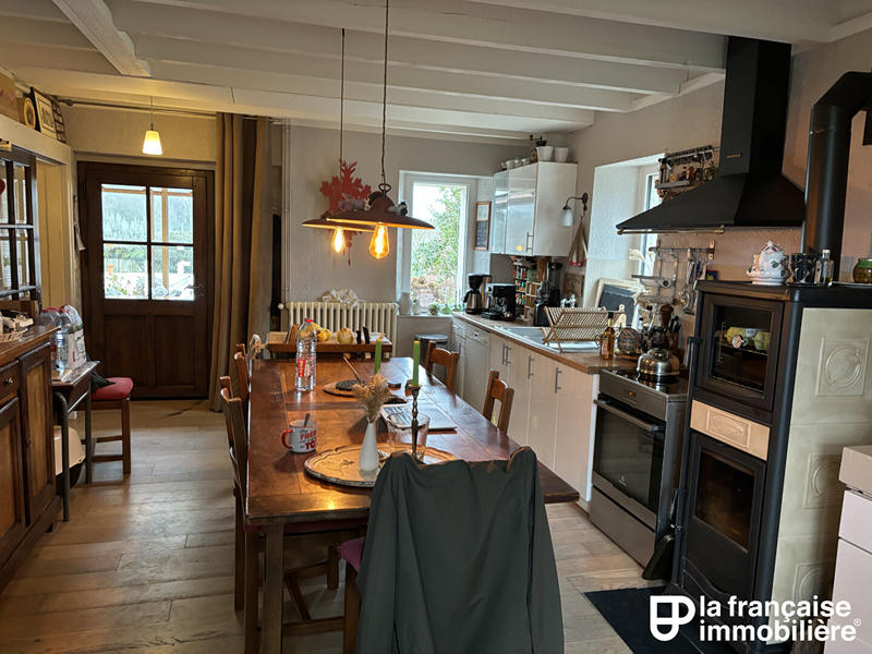 Maison - 180 m² - 7 pièces