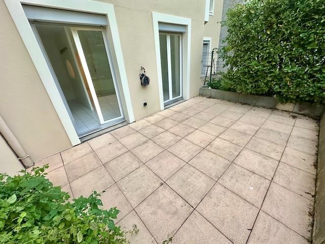 Studio - 30 m² - 1 pièce