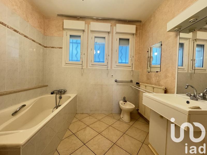 Maison de ville - 122 m² - 6 pièces