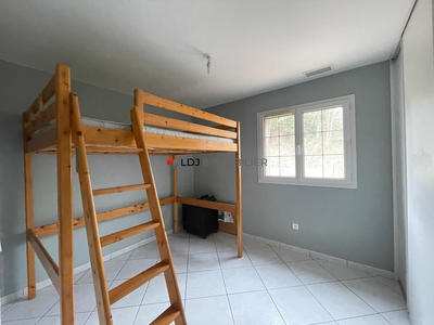 Maison - 98 m² - 4 pièces