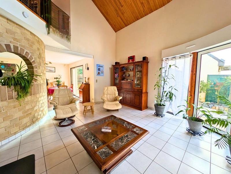 Maison - 110 m² - 4 pièces