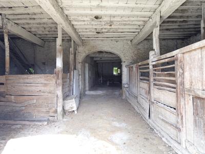 Maison - 360 m² - 12 pièces