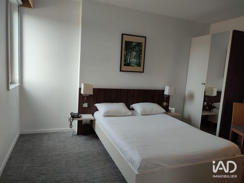 Local commercial - 1 200 m²