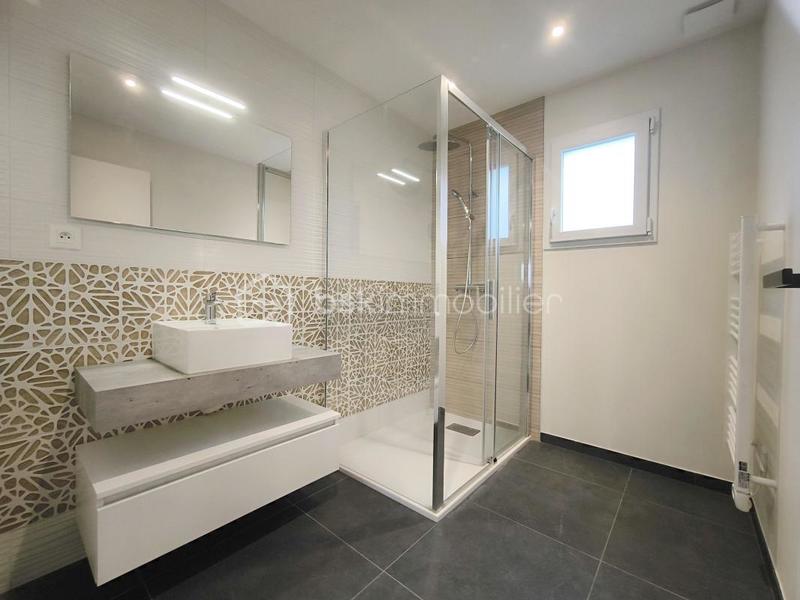 Maison - 143 m² - 5 pièces