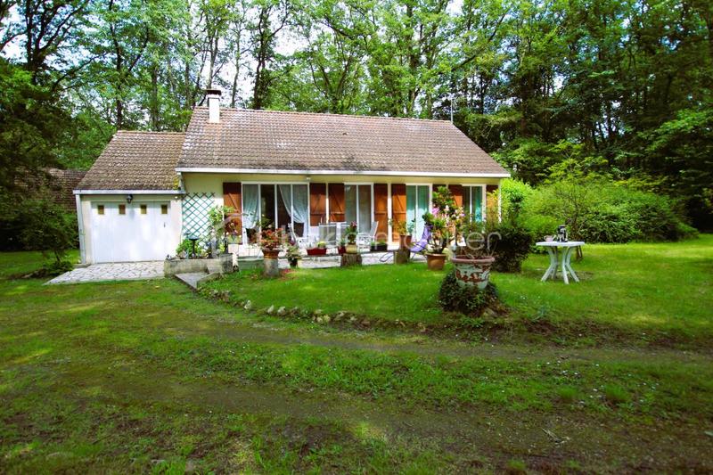 Maison traditionnelle - 100 m² - 5 pièces