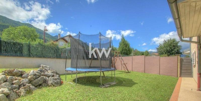 Maison jumelée - 118 m² - 5 pièces